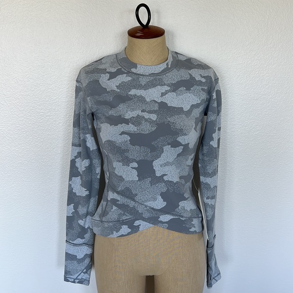 Lululemon Close to Crossing Long Sleeve *Rulu Size 4 in HSJS - Picture 7 of 10